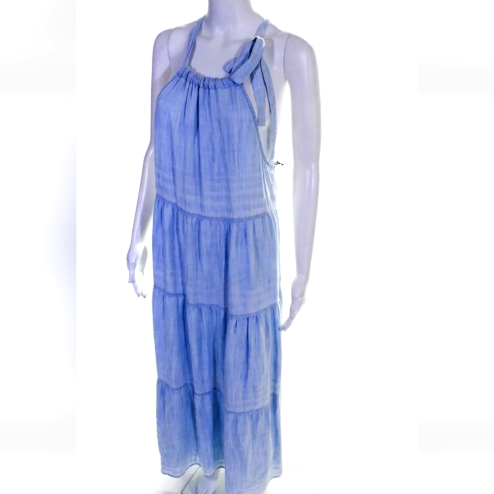 NWT Beautiful summer maxi in sky blue. Size L Retails for $243